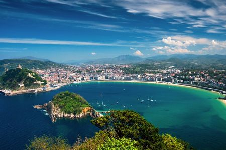San Sebastian and Biarritz full-day tour