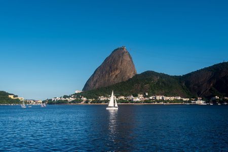 Guanabara Bay cruise with optional lunch