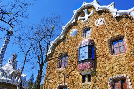 Park Güell and the Sagrada Familia morning guided tour