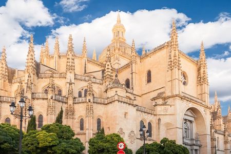 Toledo and Segovia guided tour from Madrid