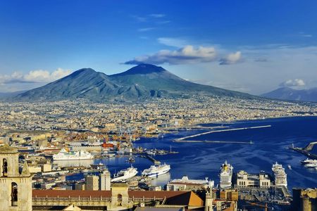 Naples hop-on hop-off bus 24-hour tickets