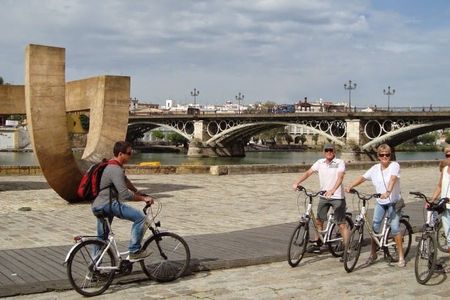 Seville bike tour with full day bike rental