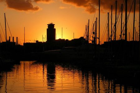 Barcelona sunset sailing cruise