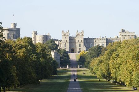 Windsor Castle, Stonehenge, Bath and a 14th-century lunch in Lacock