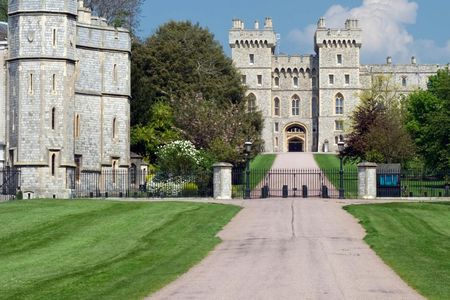 Windsor, Stonehenge and Bath Day Trip