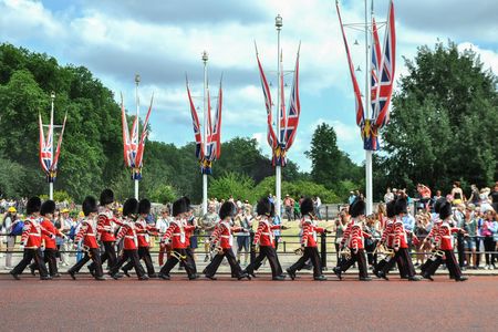 Magic of London tour with champagne afternoon tea