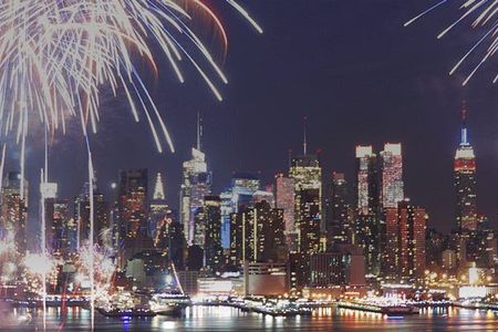 Fourth of July NYC fireworks cruise