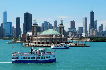 Skyline Lake Boat Tour from Navy Pier