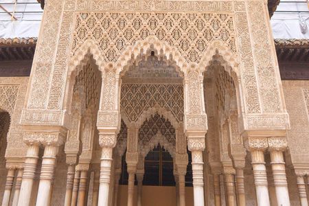 Alhambra, Generalife and Nasrid palaces skip-the-line guided tour