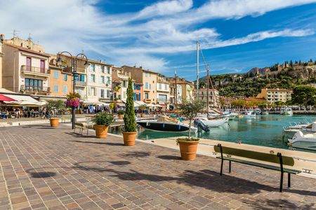 Morning Tour of Cassis from Aix-en-Provence