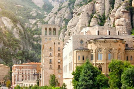 Montserrat and Cava trail day tour from Barcelona