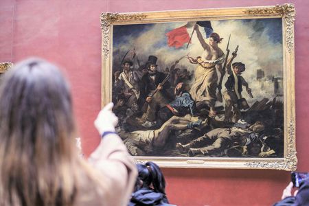 Highlights of the Louvre Group Tour