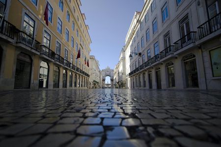 Lisbon's history, stories and lifestyle essential guided tour