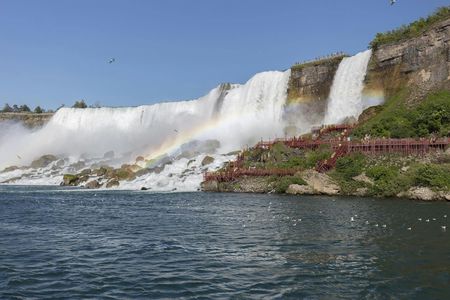 3-day Niagara Falls, Toronto and Thousand Islands tour from NYC