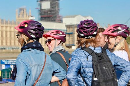 Grand bike tour of London