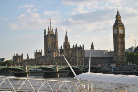 Private chauffeured half-day London tour