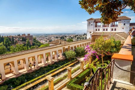Alhambra, Generalife and Nasrid Palace guided tour