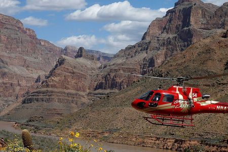 Grand Voyager boat and helicopter tour from Las Vegas