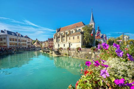 Annecy half-day trip from Geneva with guided walking tour