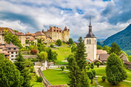 Full-day winter tour to Gruyères from Geneva by bus