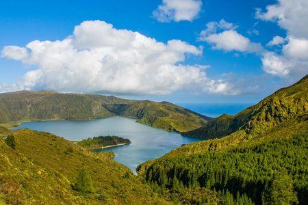 Half-day jeep tour to Lagoa do Fogo