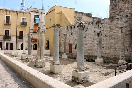 Archaeological tour of Bari
