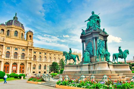 Private tour focused on beauty at Art History Museum Vienna