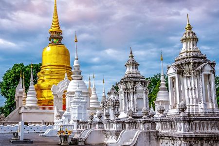 Chiang Mai City, temples and dinner tour with roundtrip airport transportation