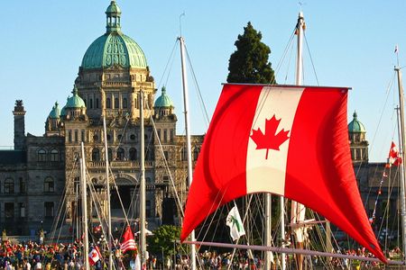 Full-day tour to Victoria and Butchart Gardens from Vancouver