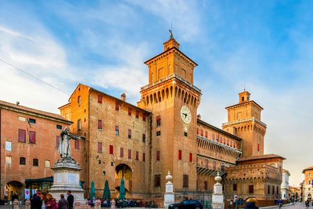 Private walking tour of the historic center of Ferrara
