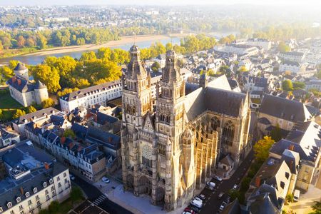 Private walking tour of the historic center of Tours
