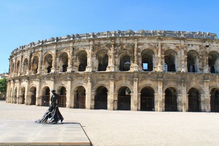 Private walking tour of  Nîmes historical center