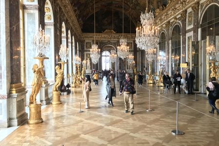 Half-day self-guided trip in Versailles with transportation and skip-the-line access