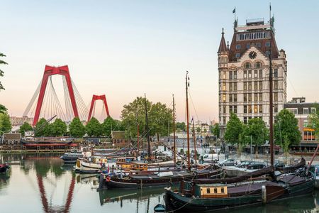 Self-guided discovery walk of Rotterdam's sights and secrets
