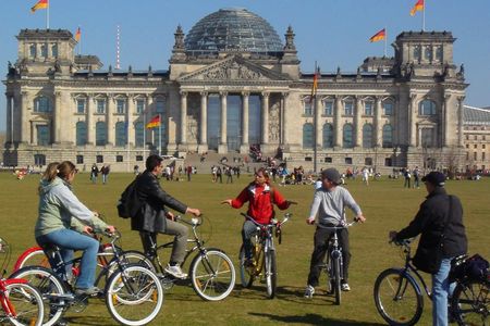 Berlin city tour by bike