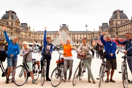 Highlights of Paris guided bike tour