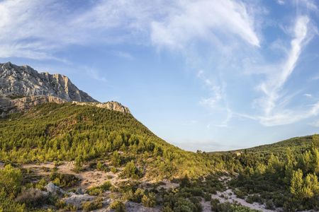 E-Bike tour of Sainte-Victoire from Aix-en-Provence