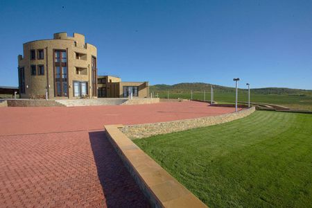 Self-guided day tour in the Thracian Valley