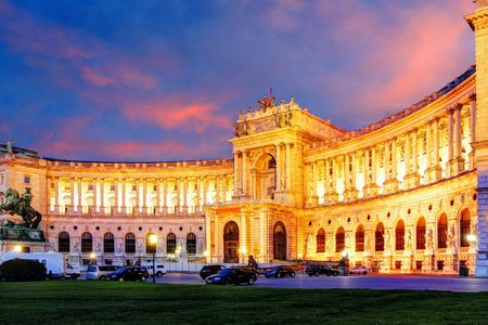 One hour Vienna night bus tour