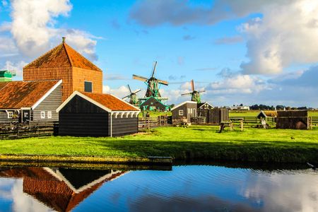 Tour to Zaanse Schans, Edam, Volendam and Marken