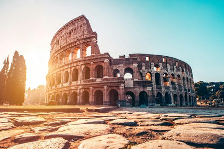 Colosseum and Roman Forum Semi-Private Guided Tour