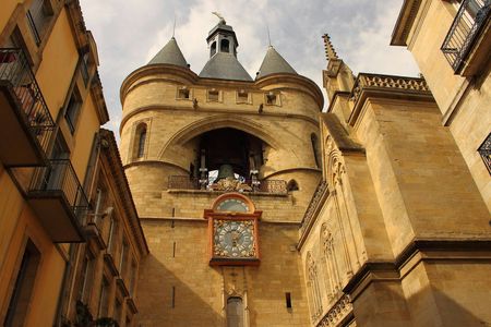 Private guided walking tour of La Rochelle