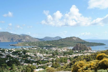 Lipari and Vulcano mini-cruise from Taormina