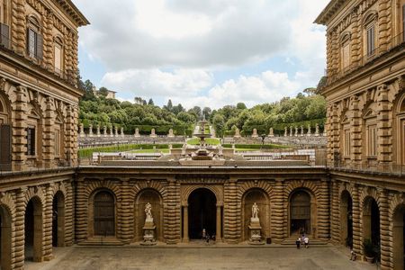 Pitti Palace private tour and Boboli Gardens tickets