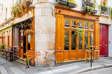 Walking tour of the trendy Le Marais neighborhood