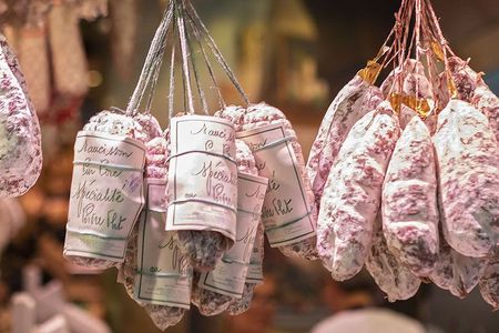 Food Market Tour in Les Halles of Lyon-Paul Bocuse