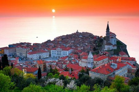 Tour to Skocjan UNESCO Caves and Piran from Ljubljana