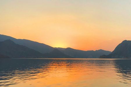 Full-day Dhow cruise between the Musandam Fjords
