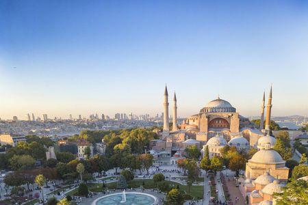 Istanbul walking tour through the Old City and the Bazaars