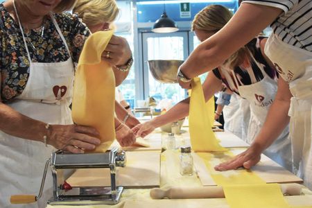 Cooking experience in Rome: pasta, ravioli and tiramisù